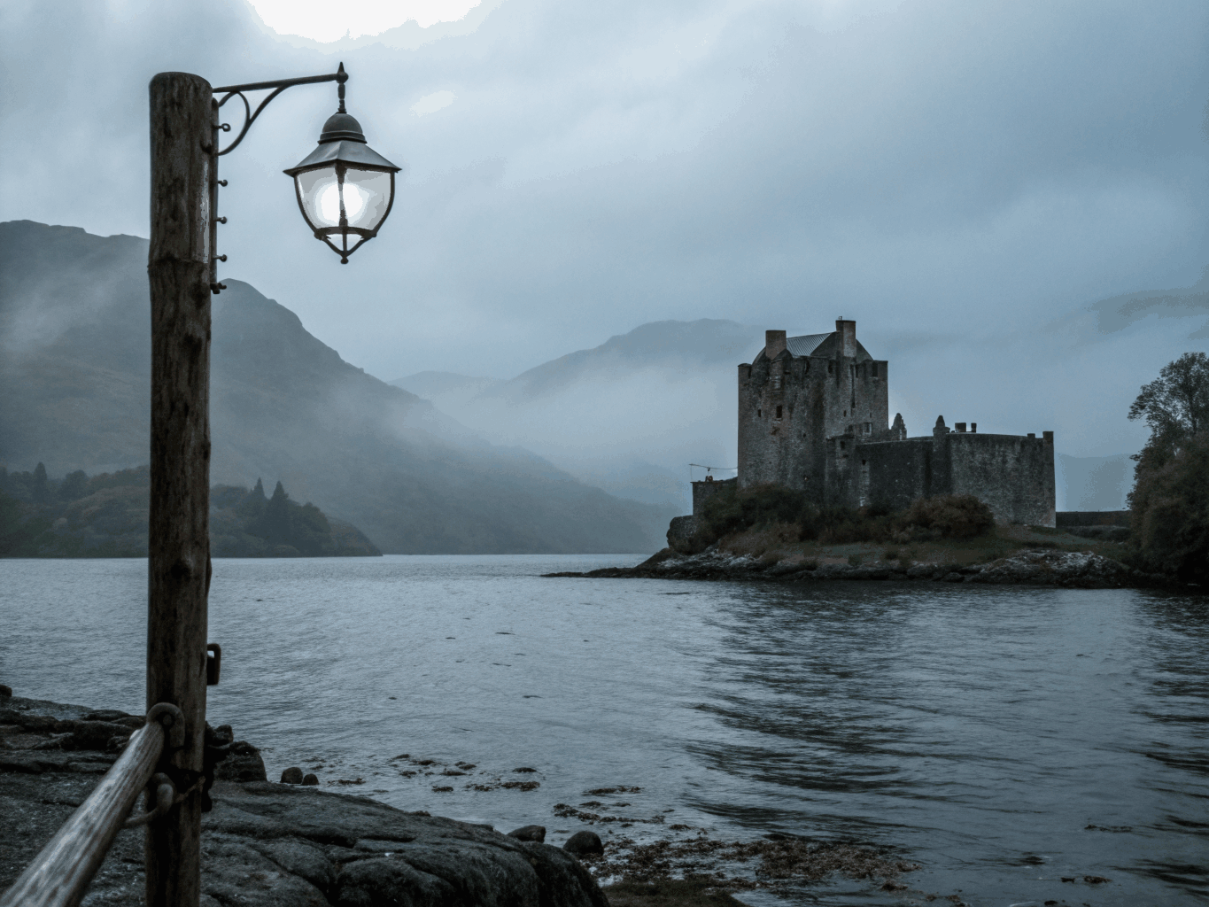 Eilean Donan Castle, Dornie - Farewell castle photo on the ancient tidal footbridge